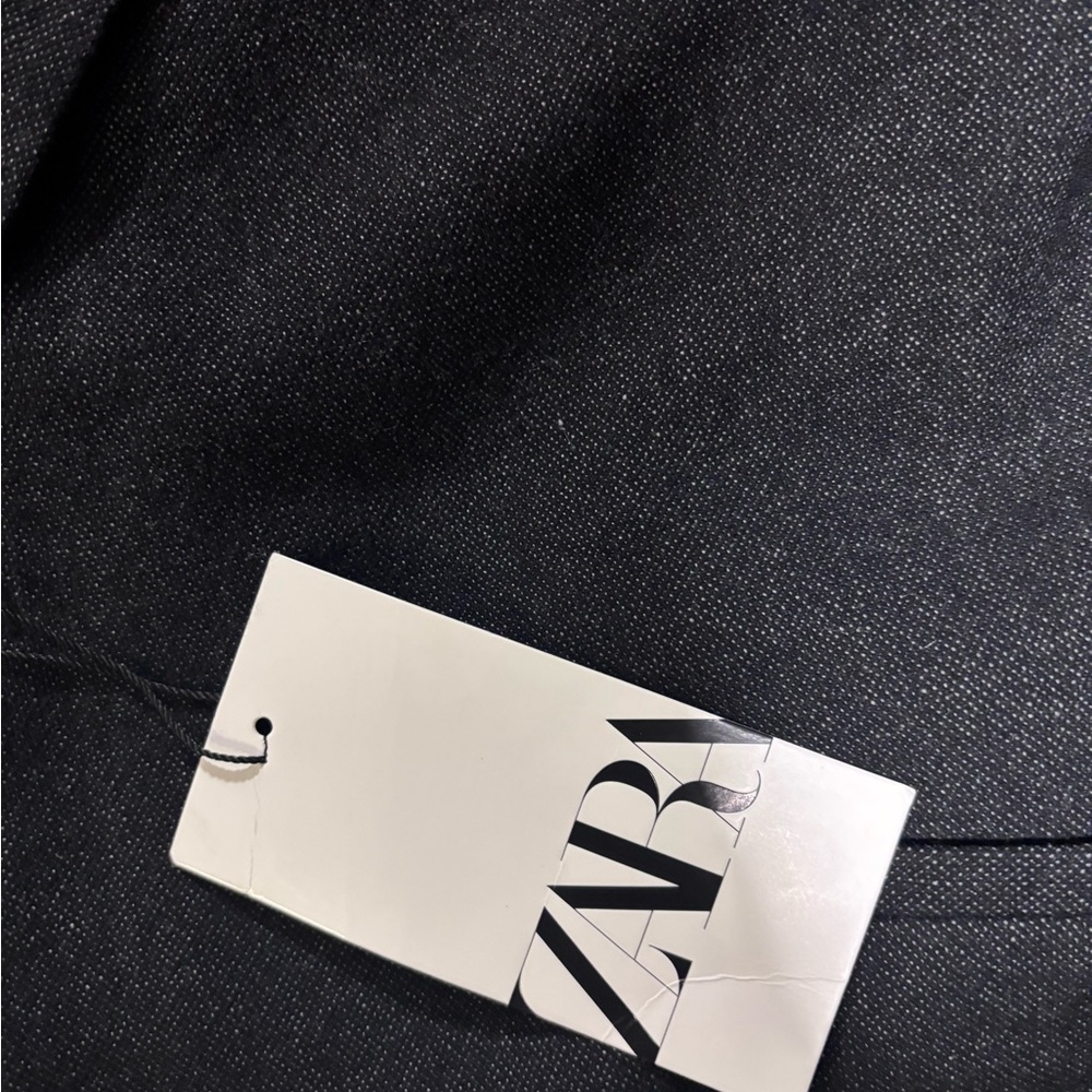 Zara Men's Charcoal Blazer - Picture 2 of 4